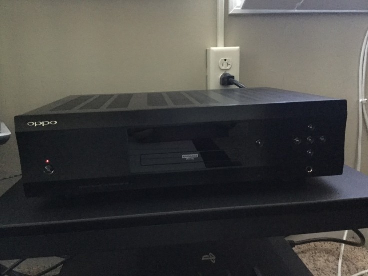 Am selling my  Used OPPO UDP-205 4k Blu-