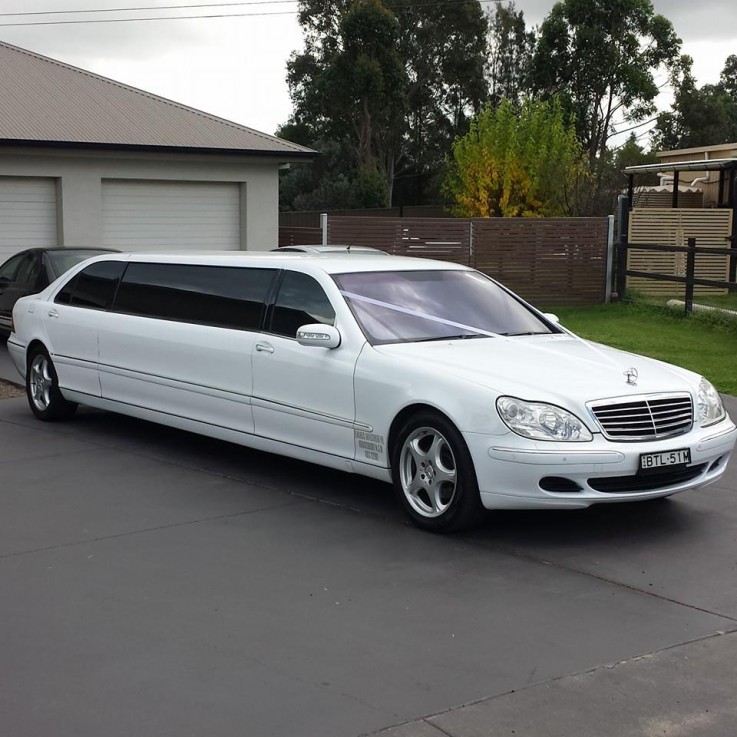 LIMOUSINE HIRE FOR YOUR WEDDING