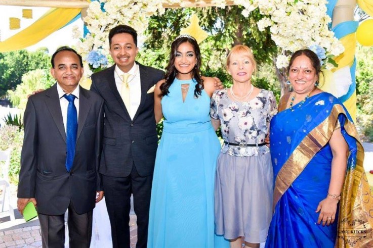 Hire Professionally Skilled Sydney’s Best Celebrant for Weddings - Orna Binder in Sandy Beach