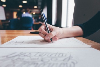 Avail one of the best Python assignment writing help