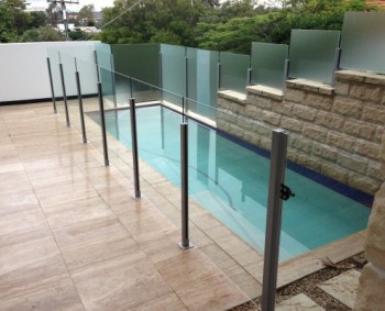 Frameless glass pool fencing gold coast