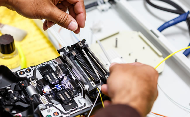 Hire Fibre Optic Cable Installation Contractors in Australia