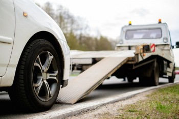 How 24 Hour Tow Truck Can Help You