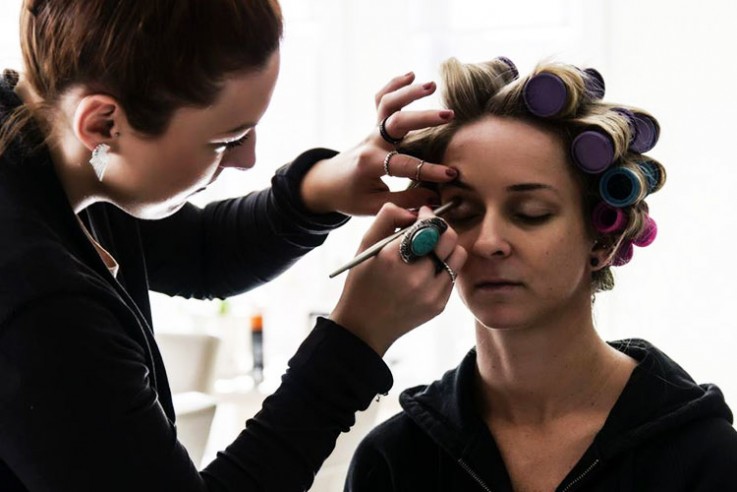 Are you looking for Hair and Makeup Service in Melbourne?