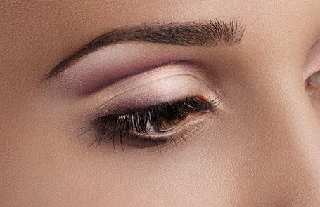Rediscover Your Eye’s Beauty Right here at Ibrow Threads!