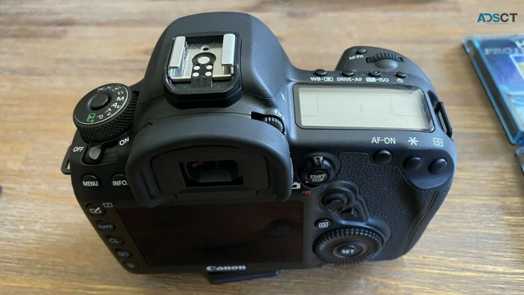 Canon EOS 5D Mark IV DSLR + Lenses