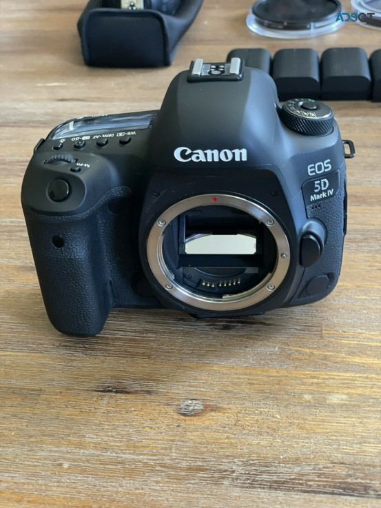 Canon EOS 5D Mark IV DSLR + Lenses