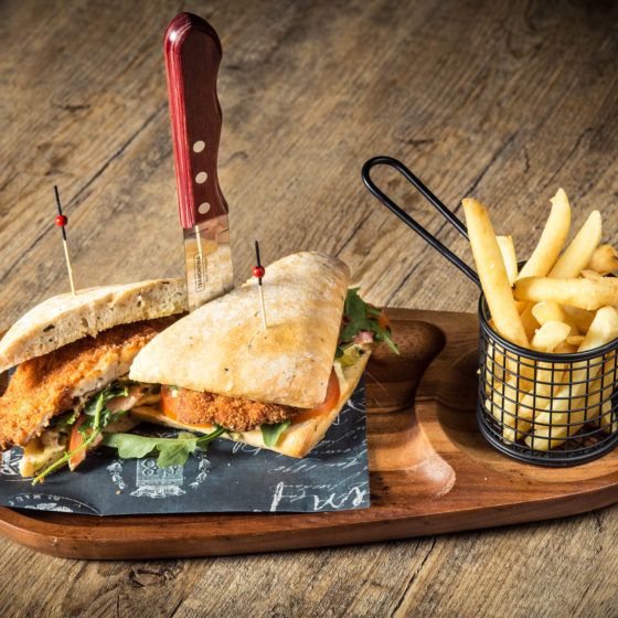 Howard Springs Tavern