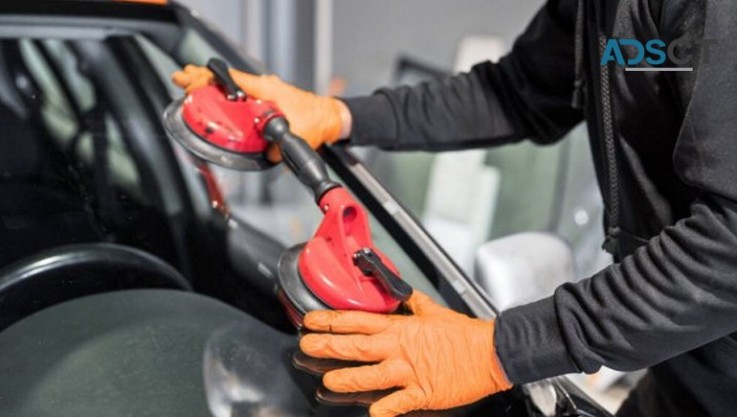 Professional Glass Replacement for Car at Affordable Price 