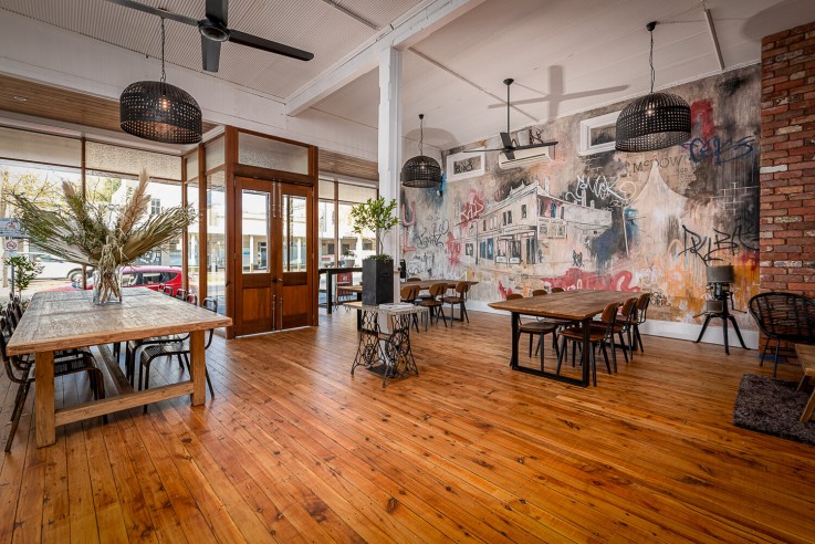 Uneke Lounge