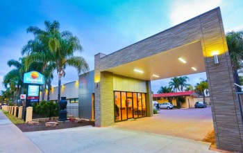 Comfort Inn Deakin Palms