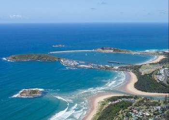 Latitude 30 Restaurant & Bar