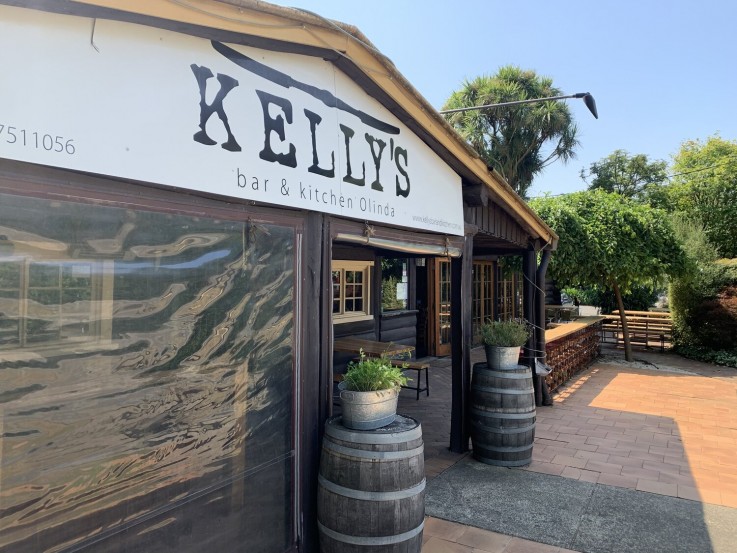 Kelly's Bar & Kitchen