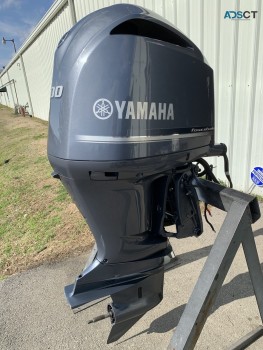 Yamaha 300HP 4-Stroke Outboard Motor
