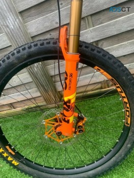 Orange stage 6 enduro mountain bike