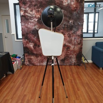 Lens-lock Lifetime Memories with Open Photo Booth for your Party