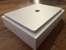 Apple MacBook Pro 14 Inch  Pro 32gb 