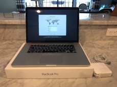  Apple MacBook Pro 14 Inch  Pro 32gb 