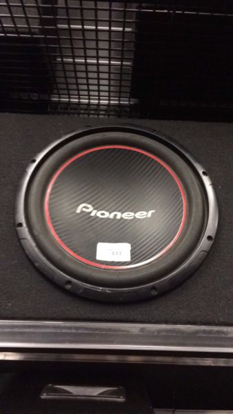 Pioneer subwoofer in box - cp115160