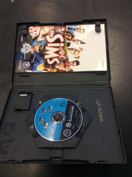 GAMECUBE - THE SIMS BW:93686
