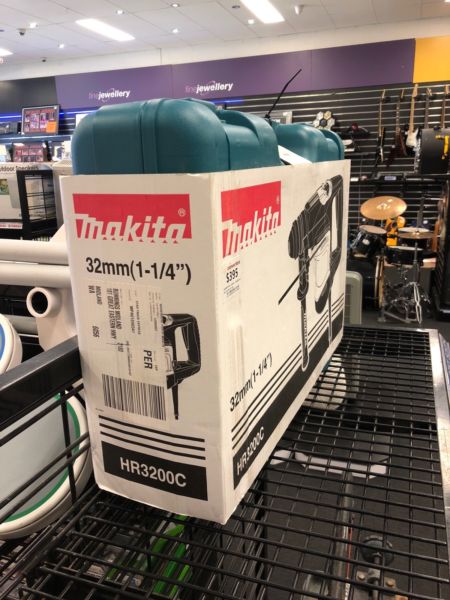 Makita HR3200c Hammer Drill DK122104