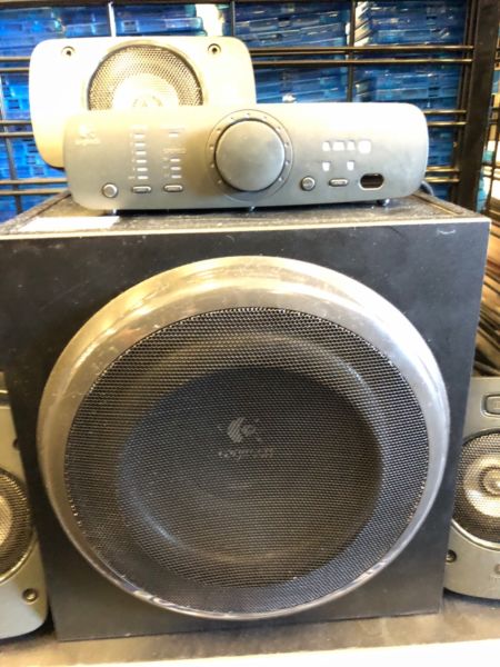 Logitech Z906 S Speaker System DK123667