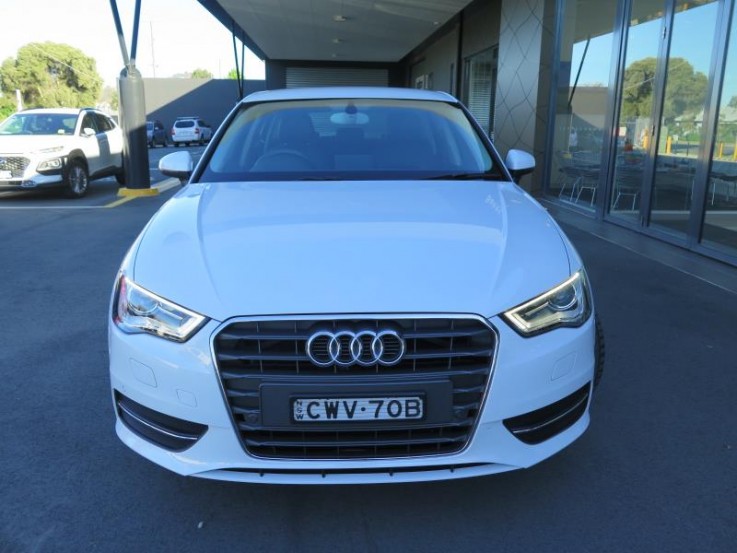 2015 AUDI A3  Attraction