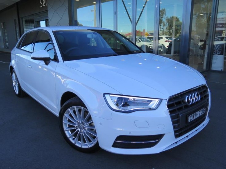 2015 AUDI A3  Attraction