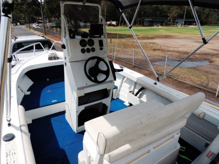Stacer 460 Sun Fisher Centre Console