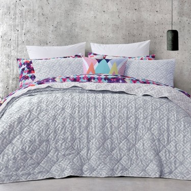 Mode Zahara Quilted Coverlet