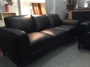Leather Lounge Suite