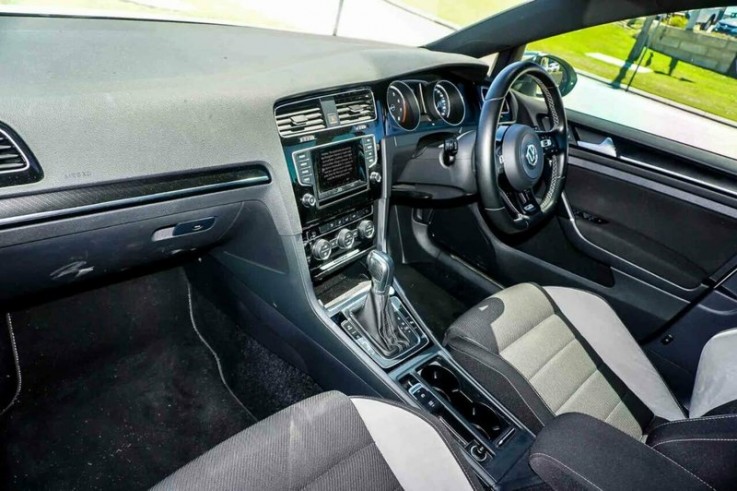 2014 Volkswagen Golf R DSG 4MOTION Hatch