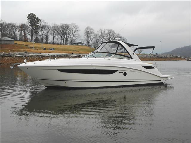 AMERICAN POWERBOATS AT WHOLESALE PRICES.