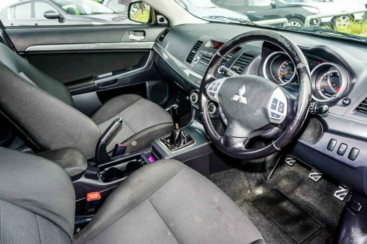 2009 Mitsubishi Lancer VR-X Sedan (Black