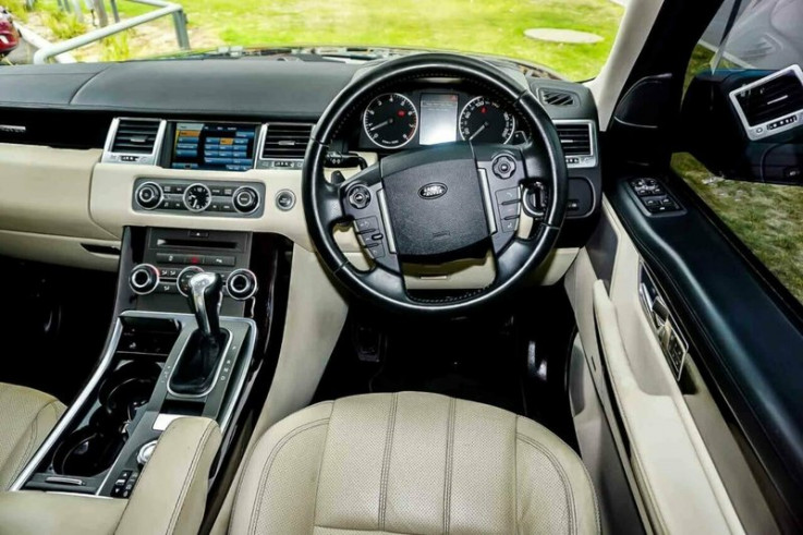 2011 Land Rover Range Rover Sport V8 Lux