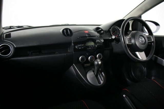 2013 Mazda 2 Maxx Hatchback