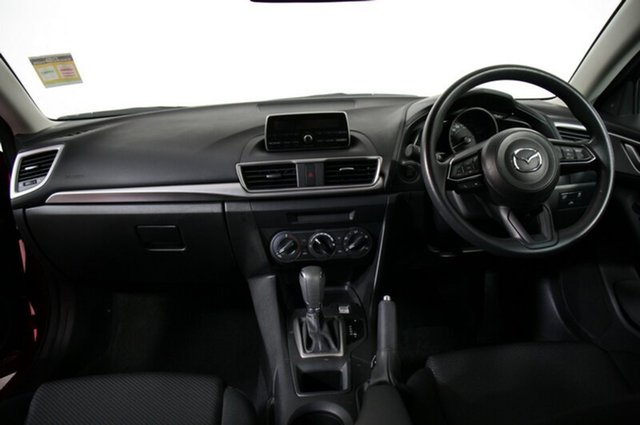 2017 Mazda 3 Neo SKYACTIV-Drive 