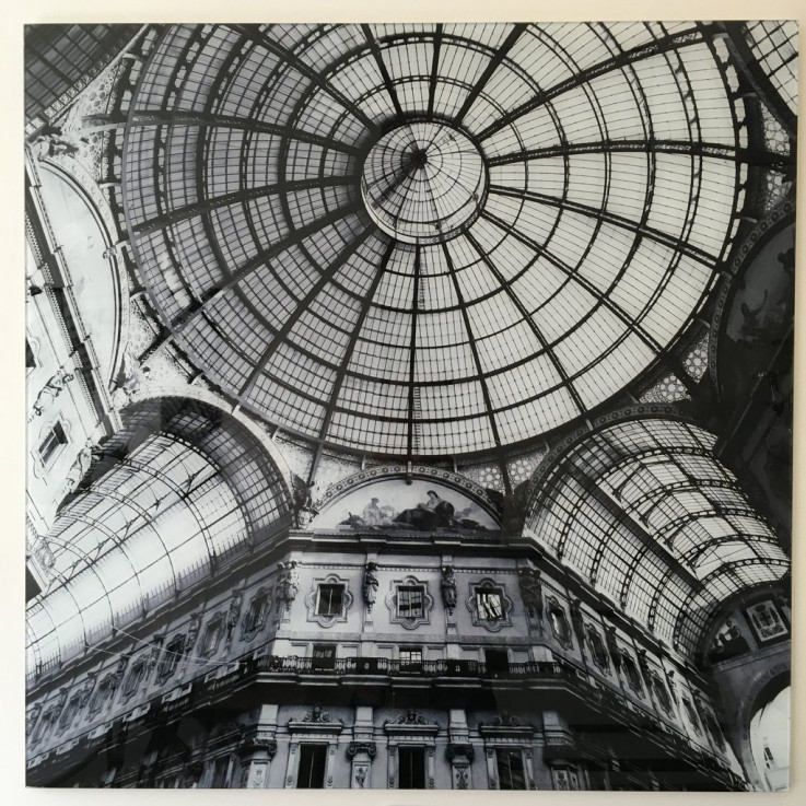 Milan tempered glass photography