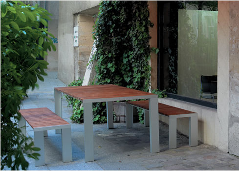 Deneb Outdoor Table